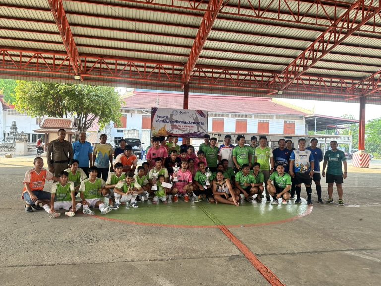 ร่วมพิธีเปิดและรักษาความสงบเรียบร้อยในการจัดงานแข่งขันกีฬาฟุตบอล โครงการส่งเสริมการกีฬาและนันทนาการ ครั้งที่ 1